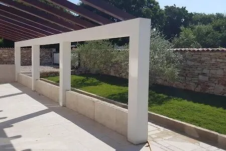 וילה Baskarad Stonehouse